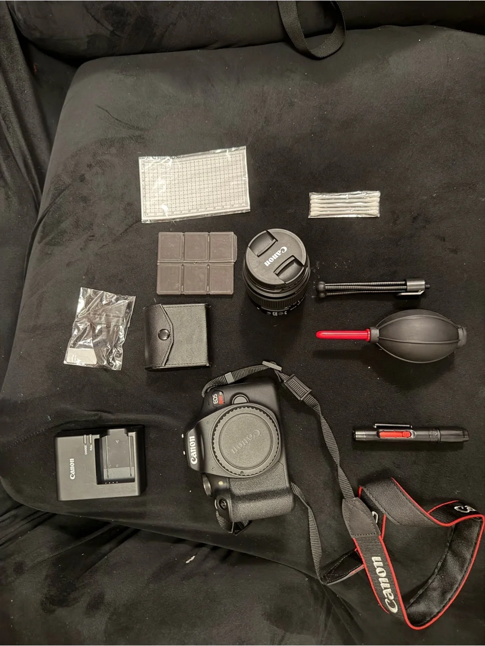 Canon rebel t7 Camera Kit Bag with Black Camera Body and Accessories